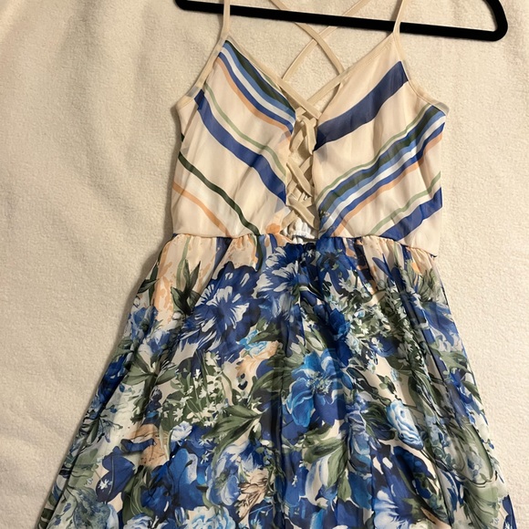 Just Me Floral Summer Dress - Picture 2 of 6